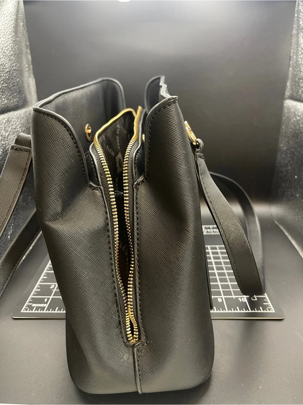 Anne Klein anne klein